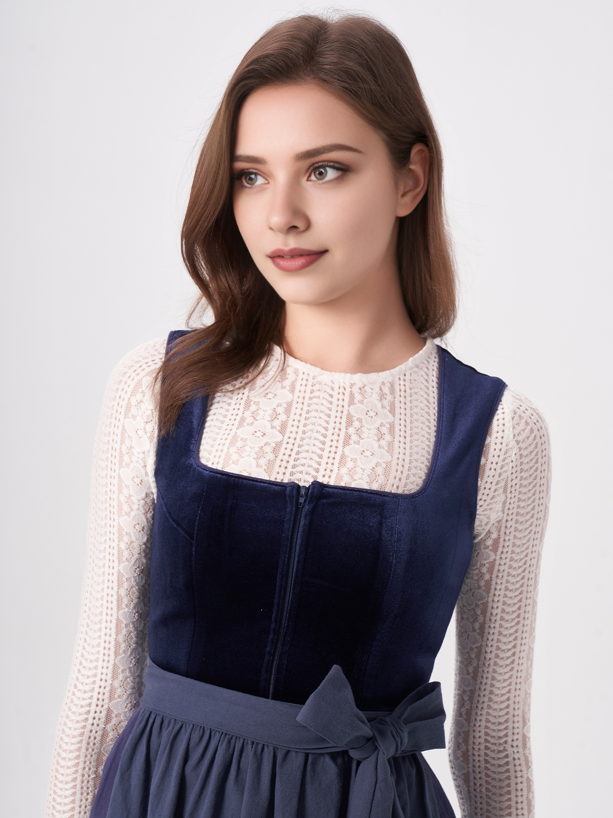 Elegantes blaues Ja Mei Dirndl