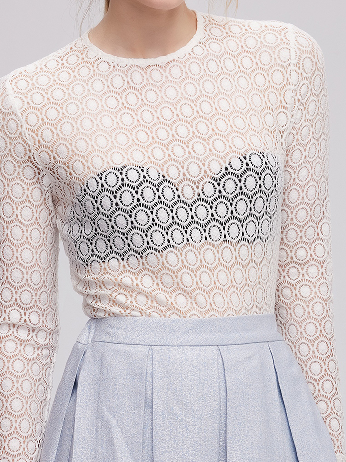 Dirndl Rot – Tradition trifft Moderne