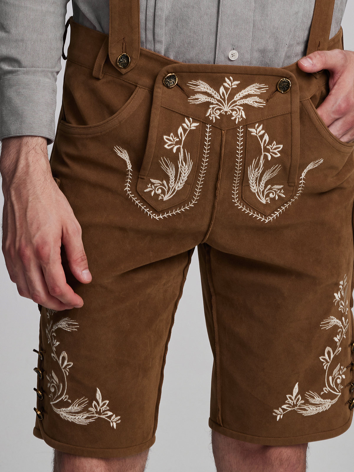 Dirndl in Samtblau – perfekt für festliche Anlässe